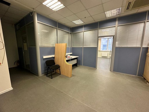 Офисный блок 175,48 м. кв.