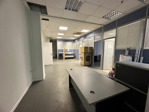 Офисный блок 175,48 м. кв.